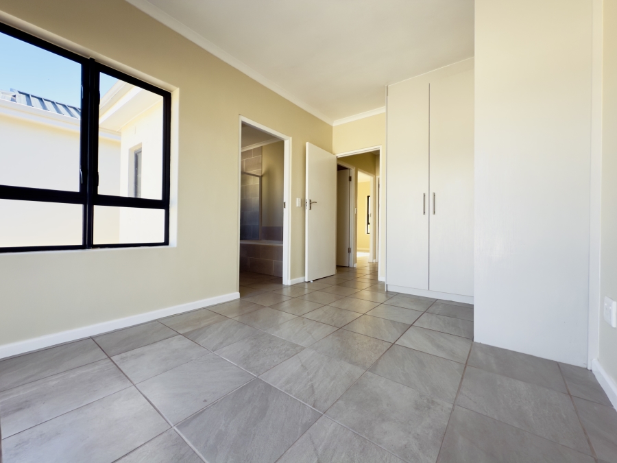 2 Bedroom Property for Sale in Onrus Western Cape